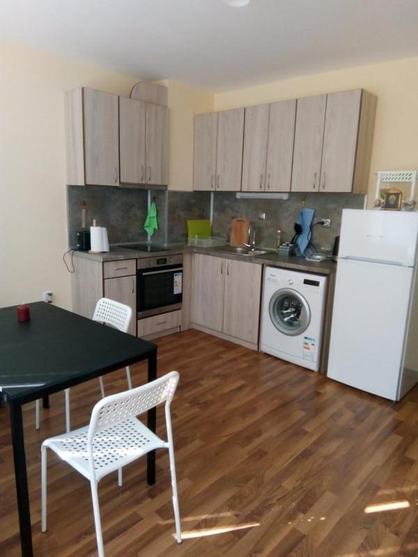 Cozy Apartament Naydenov Διαμέρισμα Μπουργκάς Εξωτερικό φωτογραφία